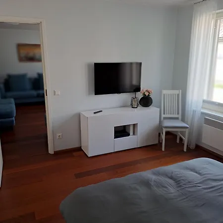 Apartment Tolli 12 *