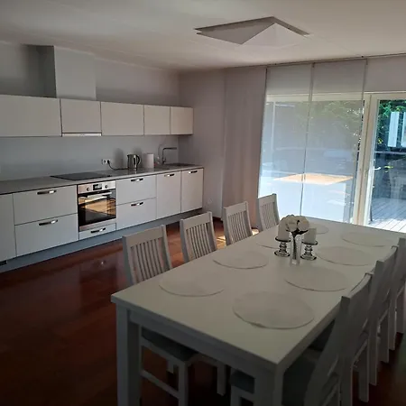 Tolli 12 Apartman Kuressaare